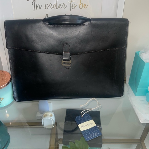 Rustico Leather Attaché Briefcase 💼🖤 - Picture 3 of 16